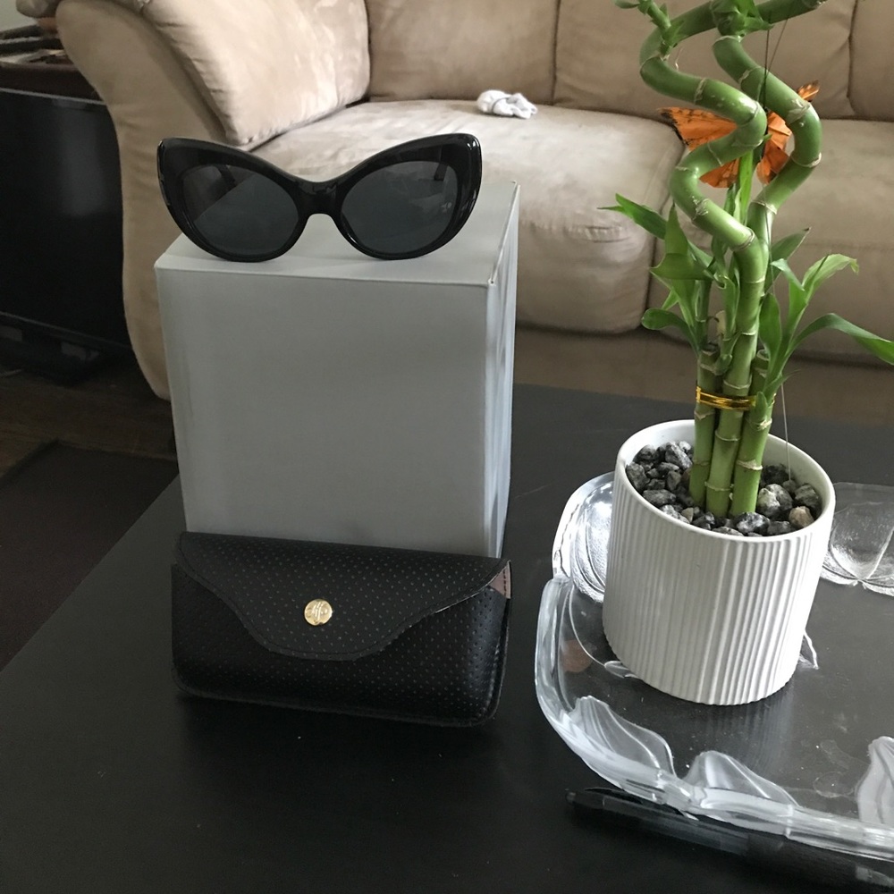 Agent provocateur Sunglasses.