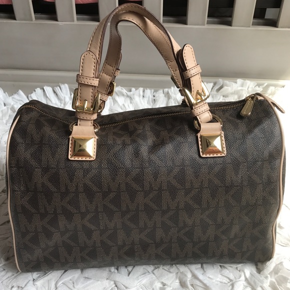 Authentic Large Michael Kors Grayson Satchel - Picture 2 of 4
