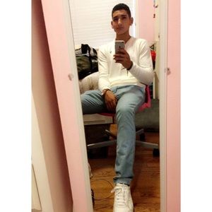 Meet your Posher, Alex