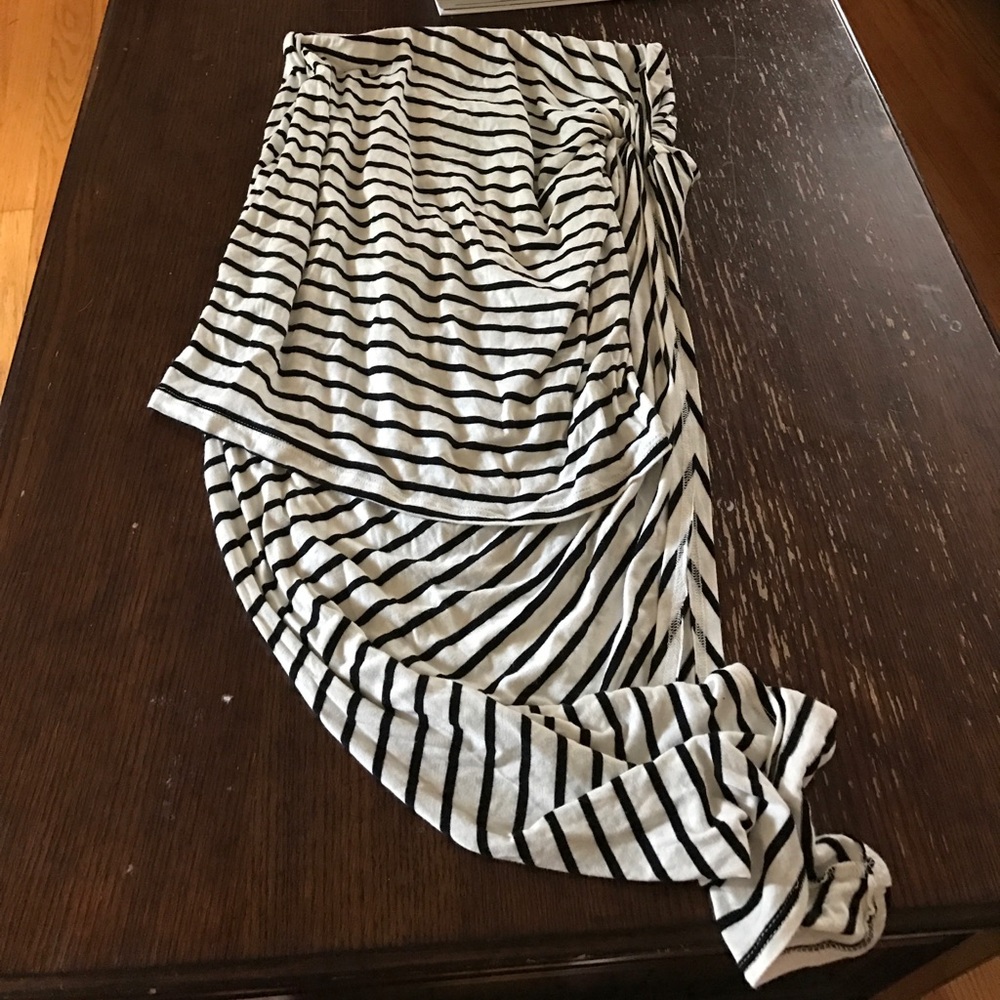 Striped hi low knot skirt NWOT⭐️