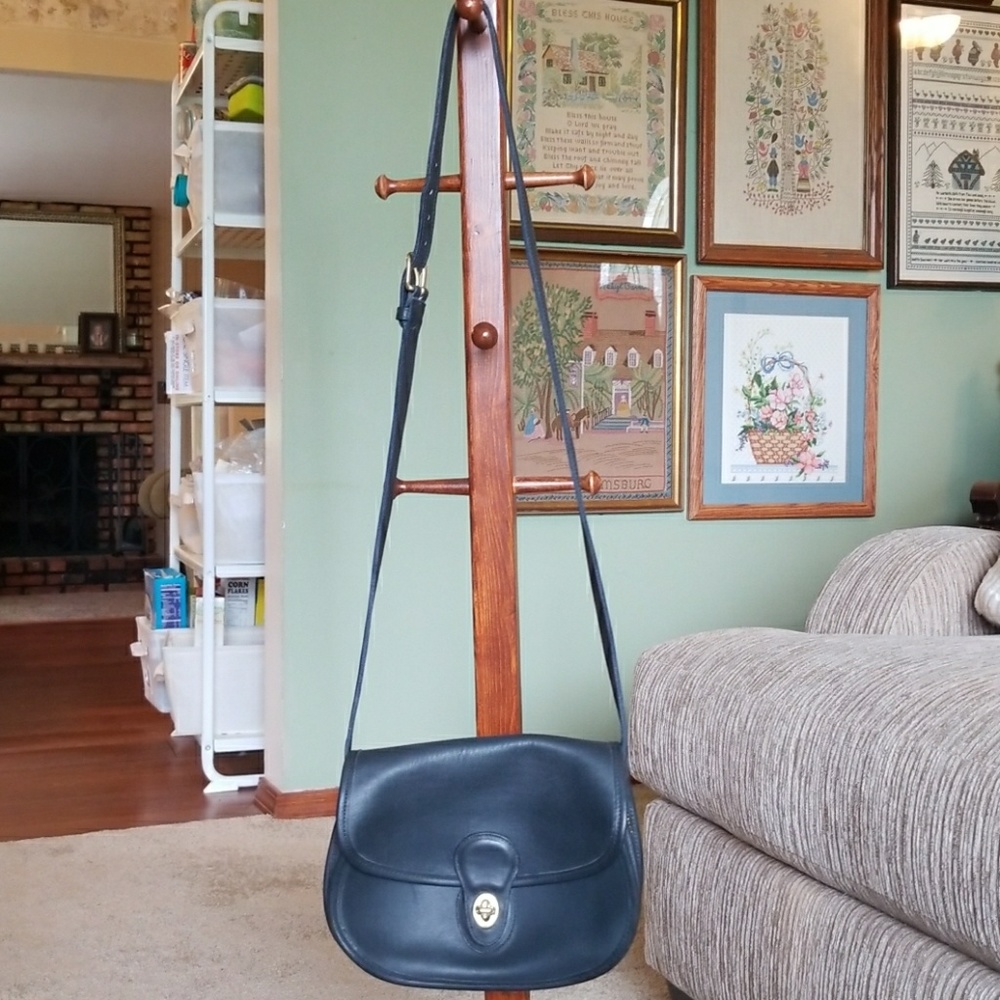 Vintage Leather Coach Bag Excellent Condition