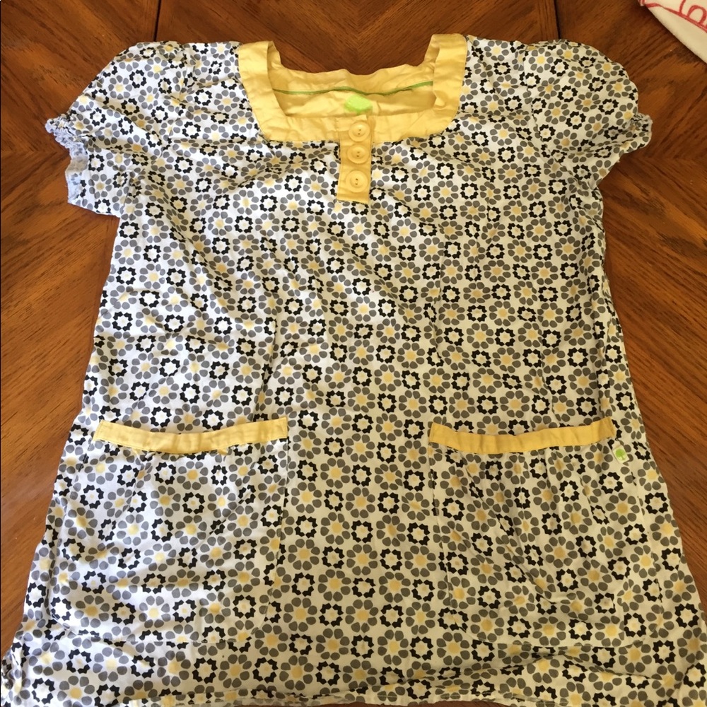 Healing hands scrub top