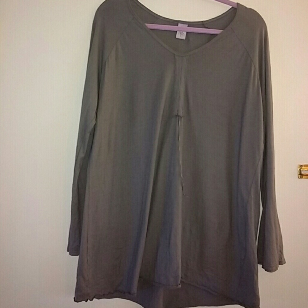 Blue Fish Clothing Dark Grey Long Sleeve Shirt USA