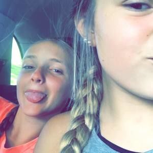 Meet your Posher, Abbey