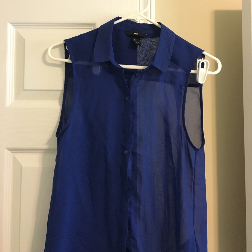 Sleeveless shear shirt