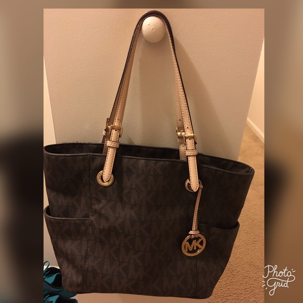 Michael Kors purse