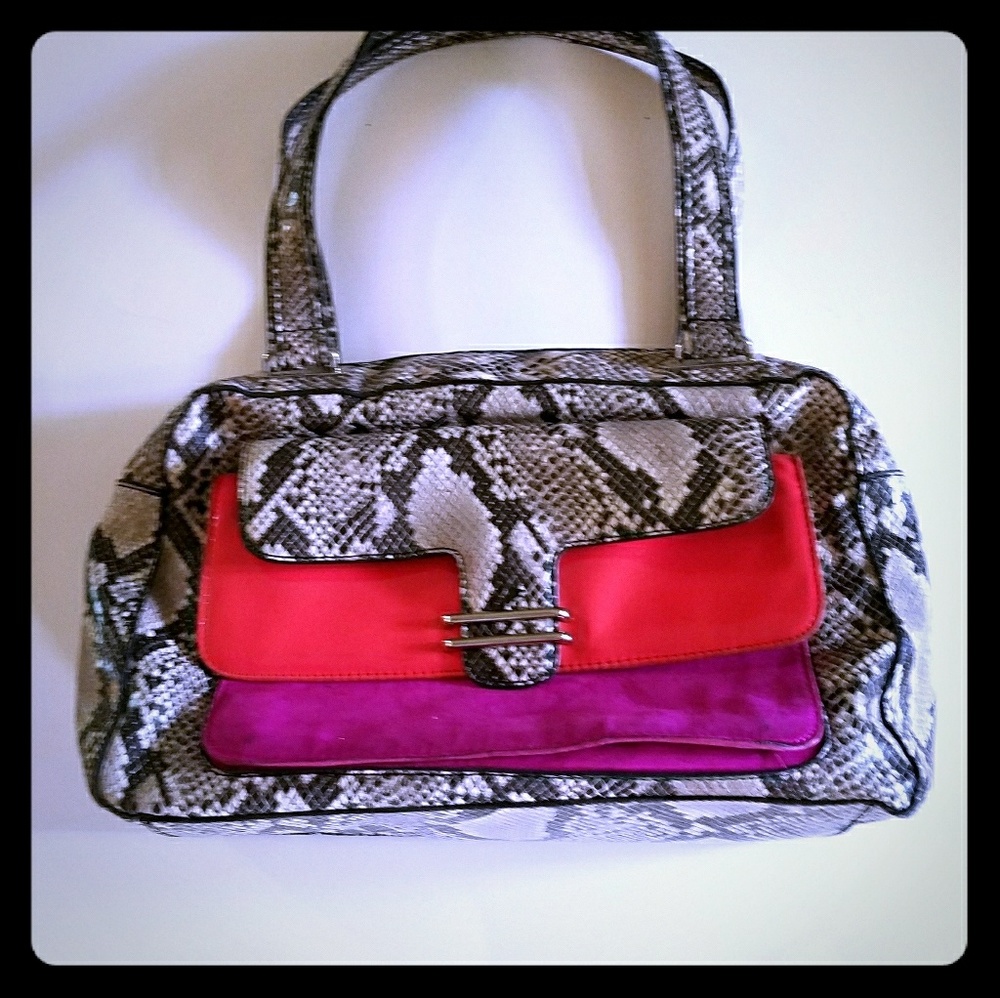 Jessica  Simpson snake print bag