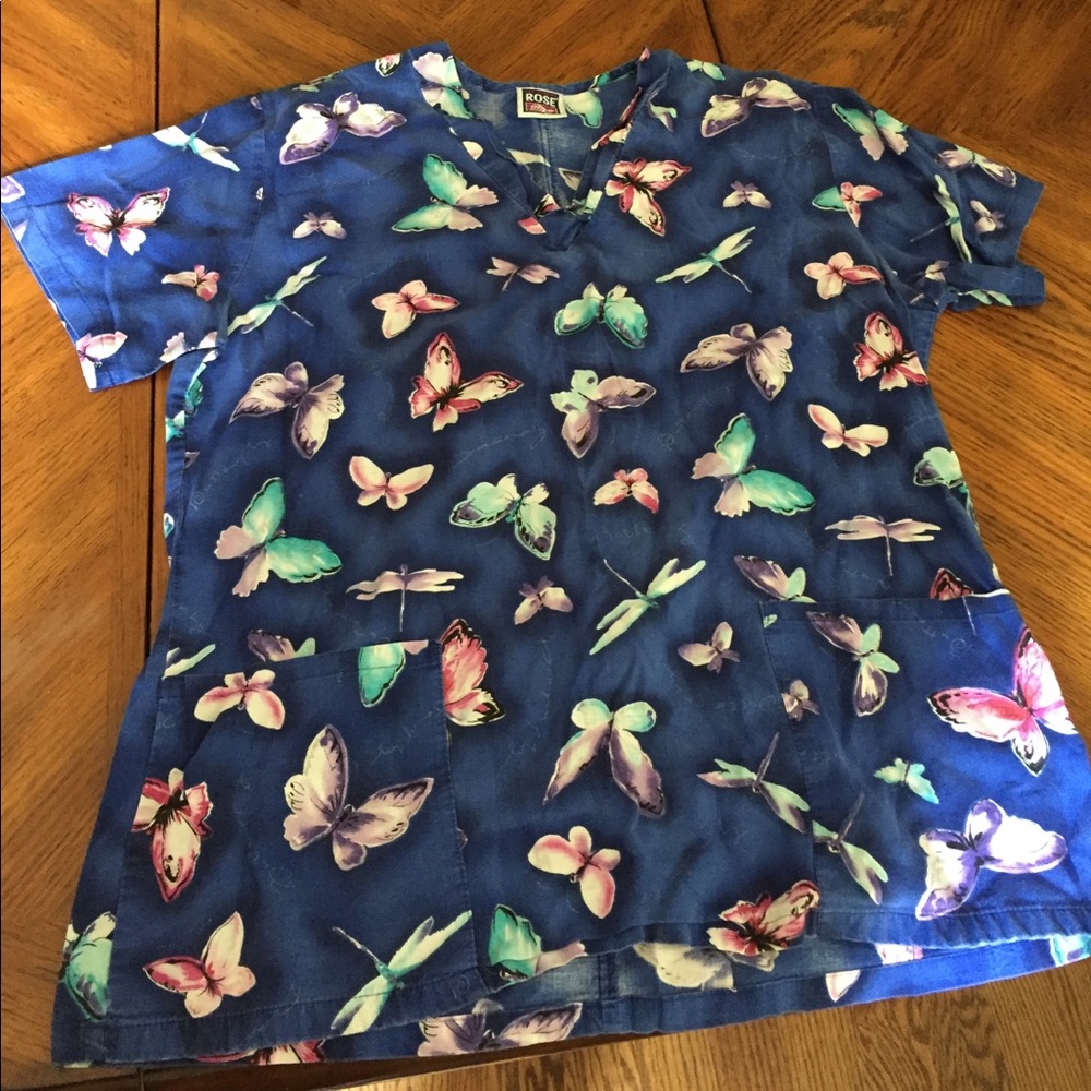 Los Angeles Rose scrub top