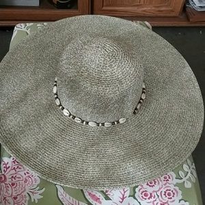 Beach hat