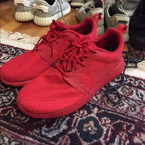 Nike Roshe Red October