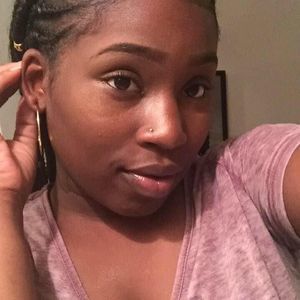 Meet your Posher, Janiqua