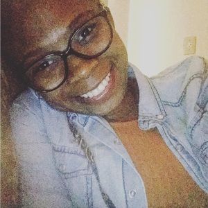 Meet your Posher, Kiana