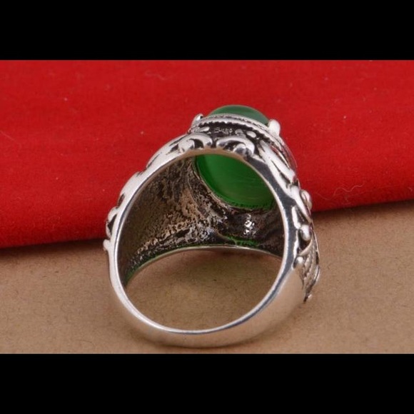 💥💥💥Vintage Green Cat's-Eye Ring - Picture 3 of 4
