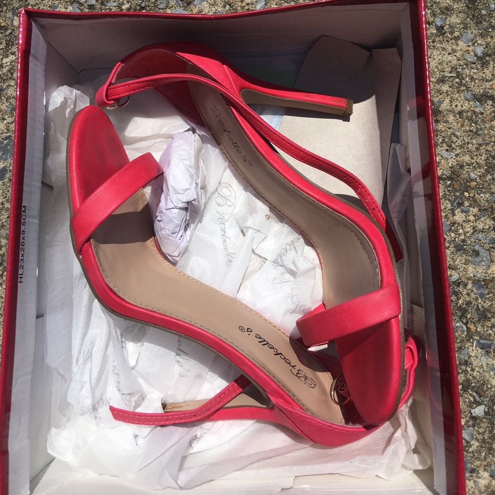 Pink ankle strap heels! Size 8!