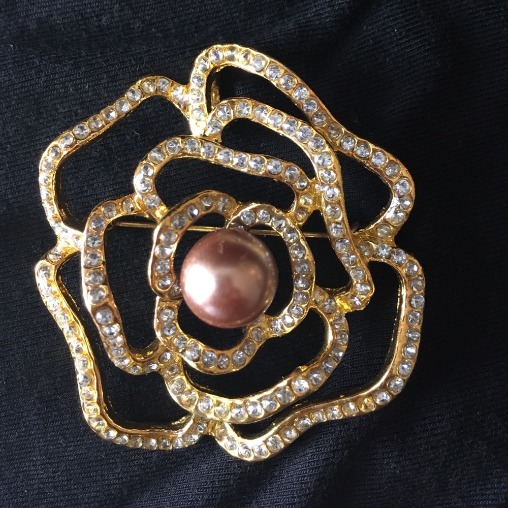 Gold Flower Brooch