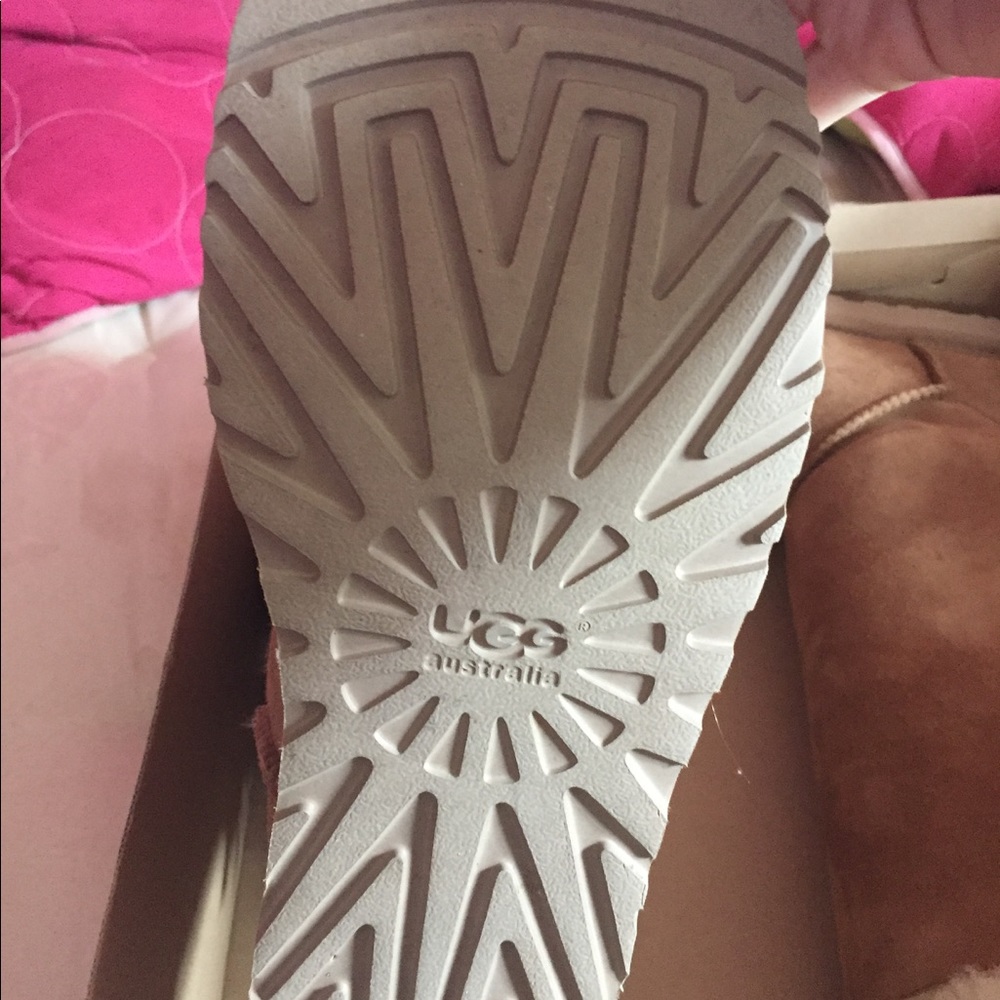 Uggs boots - Picture 5 of 6
