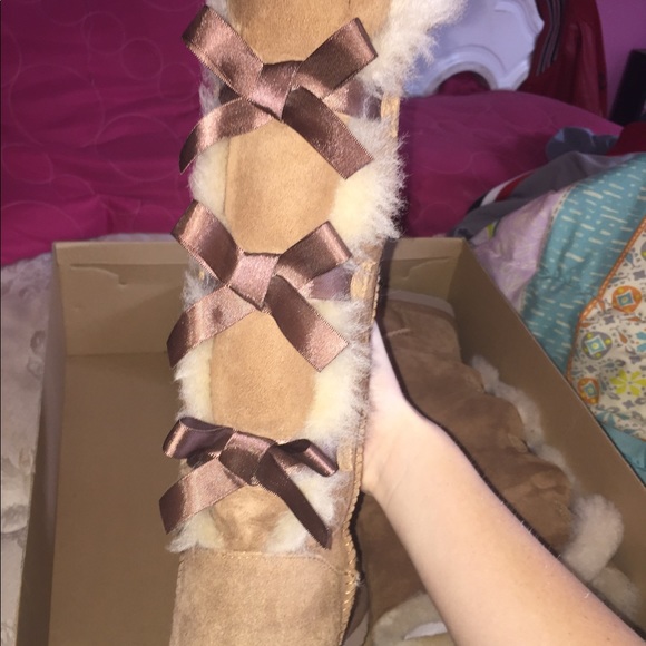 Uggs boots - Picture 2 of 6