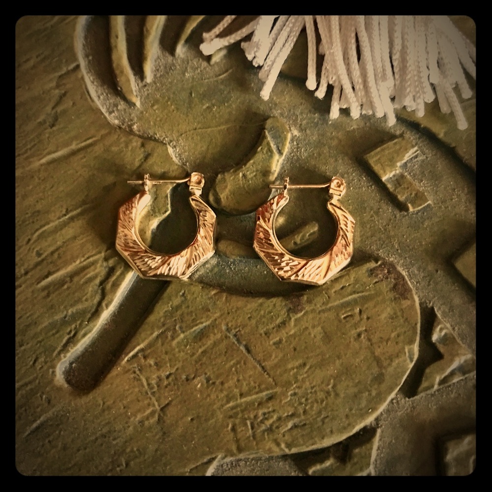 Petite hoops.