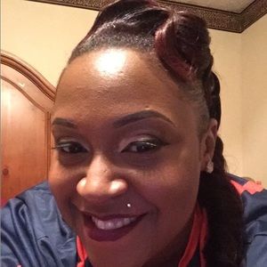 Meet your Posher, Taniqua