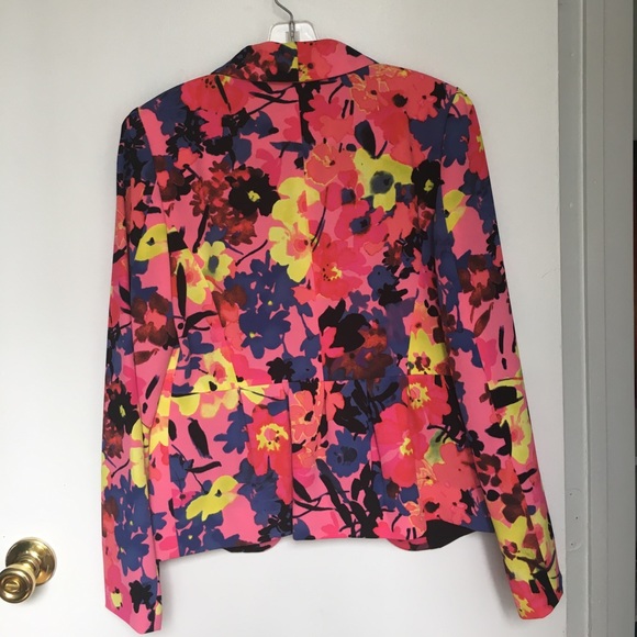 Ann Taylor blazer size S - Picture 2 of 3