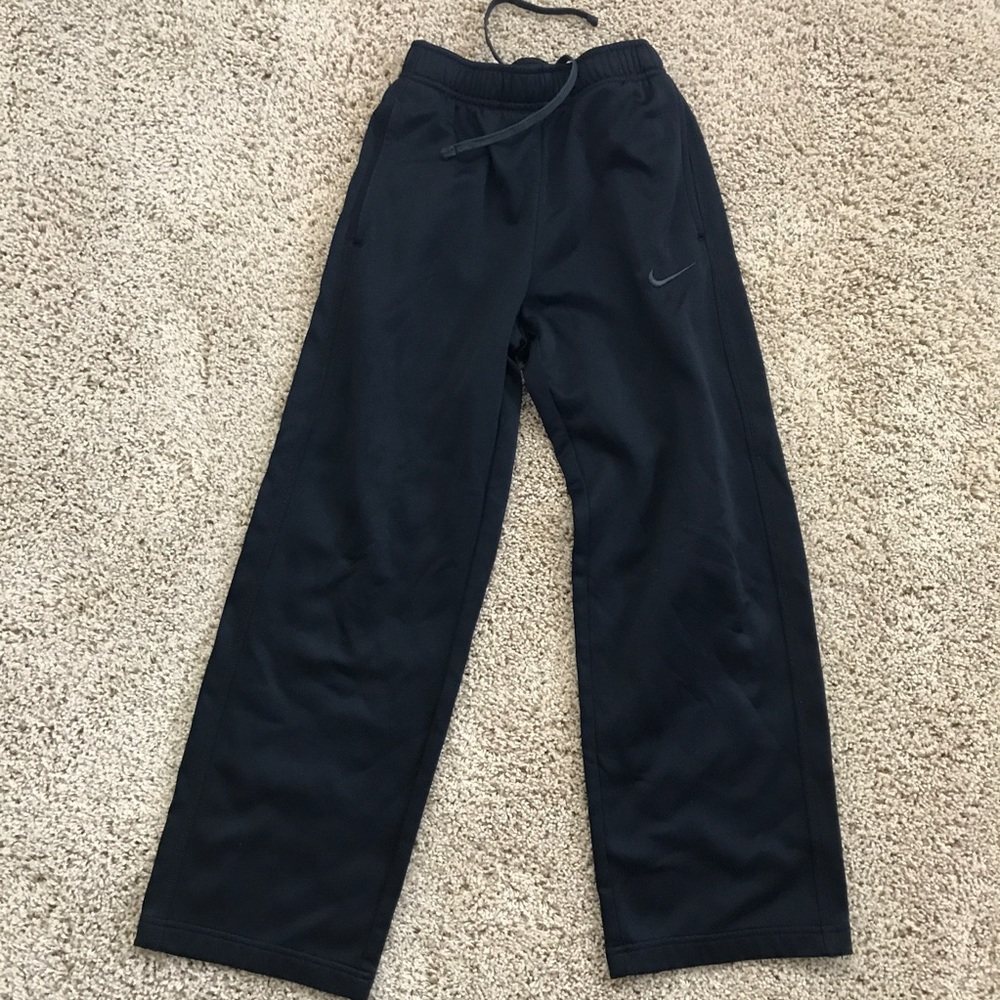 Nike Boys Therma-Fit Pants, Size M