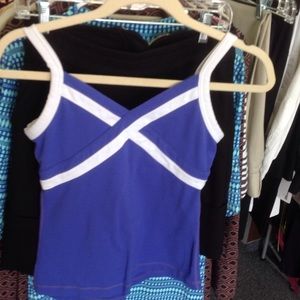 Lululemon workout top