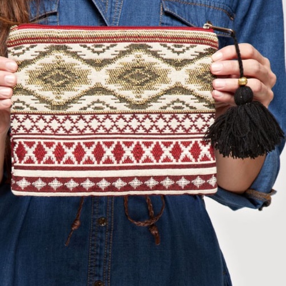 HOLD FOR MAGGI AZTEC MOTIF BEADED MAKEUP BAG - Picture 2 of 3