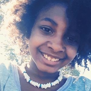 Meet your Posher, Julissa