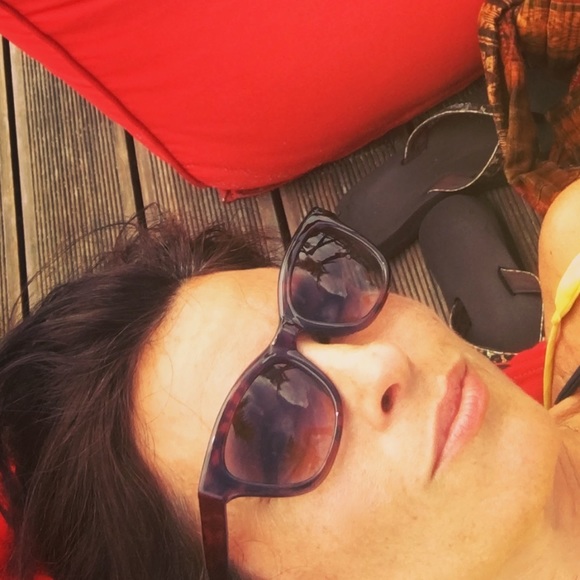 Meet your Posher, Michelle - Picture 1 of 1