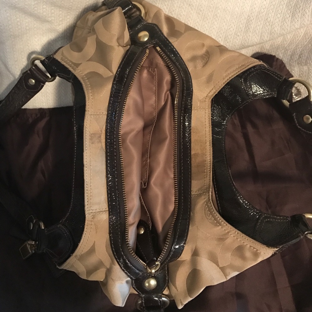 Coach Purse - Picture 4 of 8