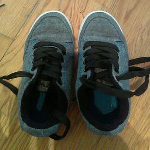 Boys shoes