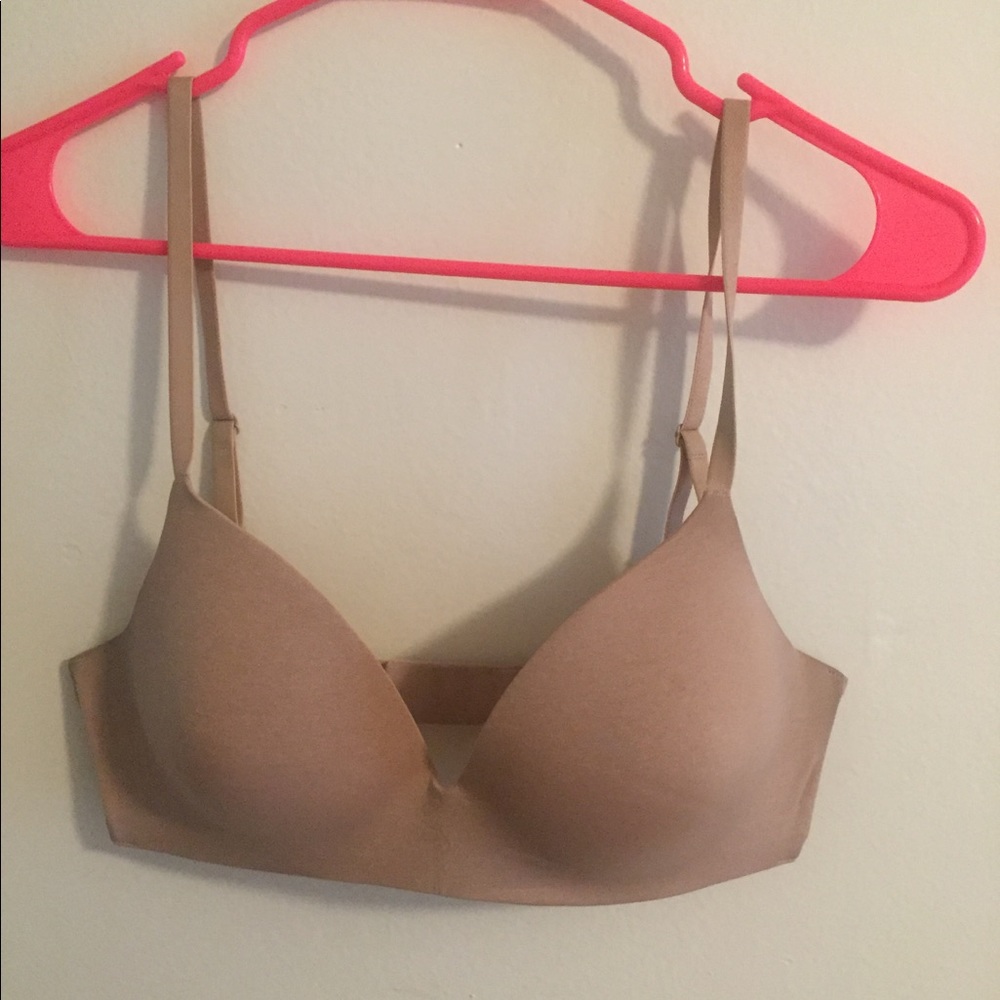 Victoria Secret no wire tan bra 34 c