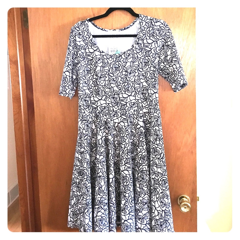 NEW Honey & Lace Los Osmos Dress size M
