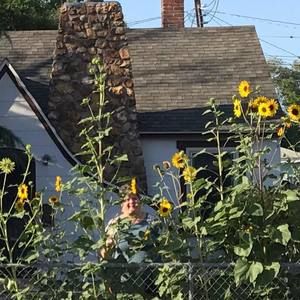 Meet your Posher, Laura