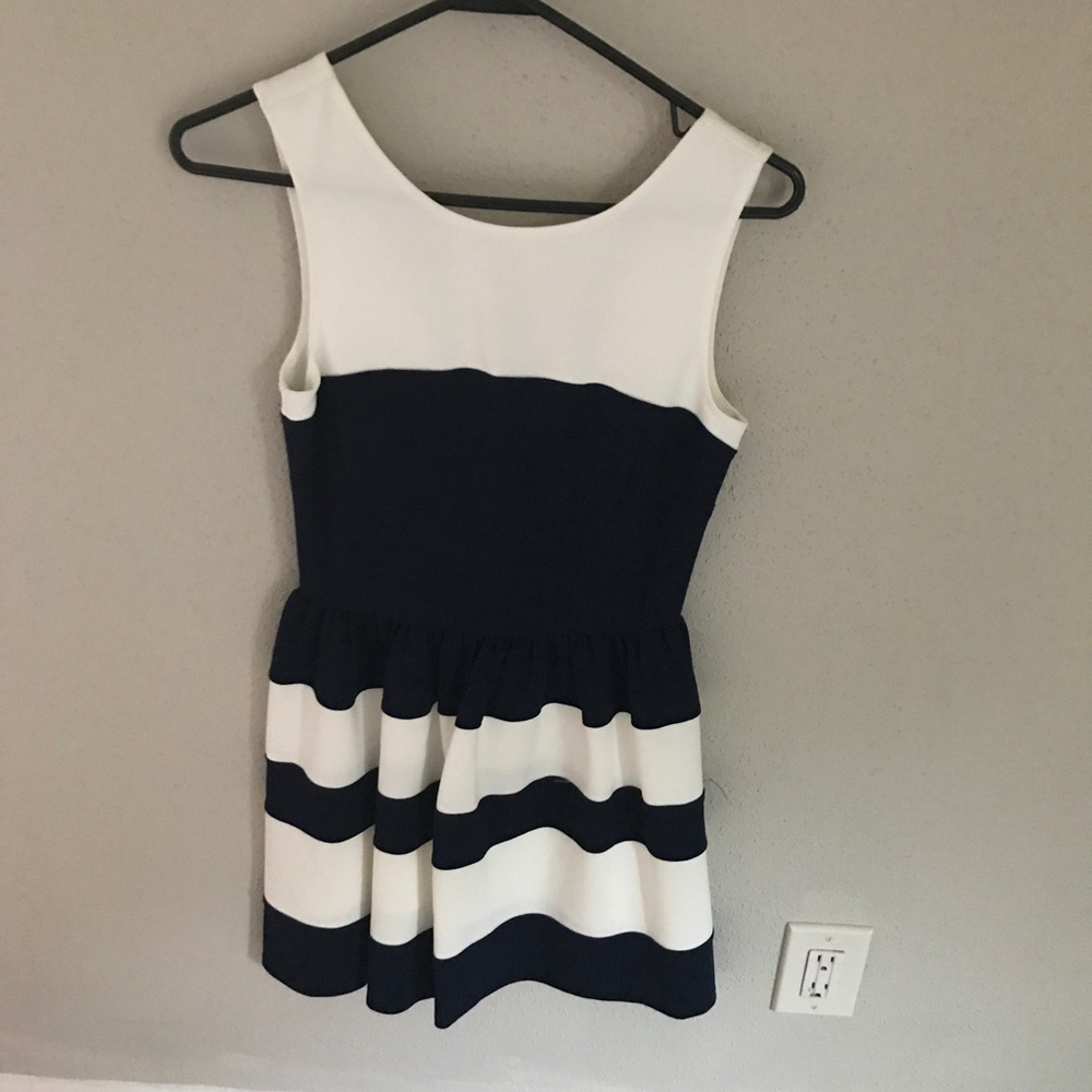 Navy/cream cocktail dress