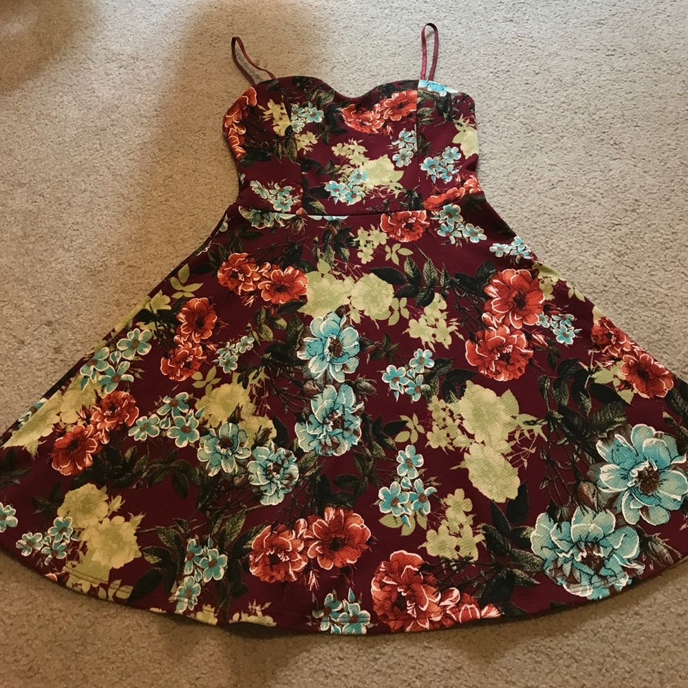 Adorable Floral Skater Dress!