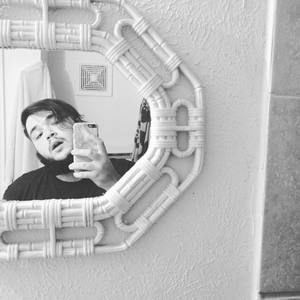 Meet your Posher, Marc anthony