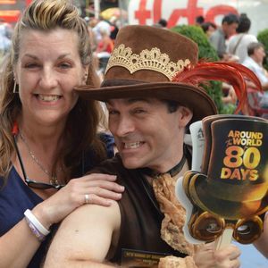 Meet your Posher, Leslie