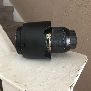 Nikon Camera 24-70mm 1:2.8G