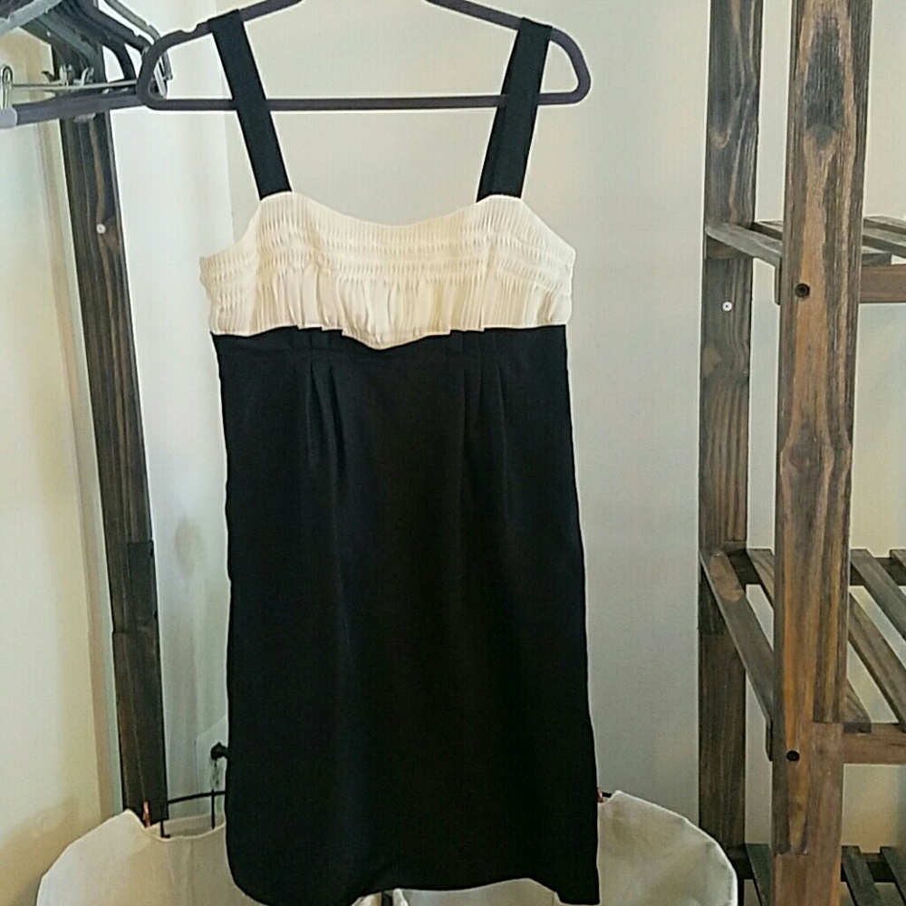 SALE! Vintage DVF Celardo tuxedo dress w pockets!