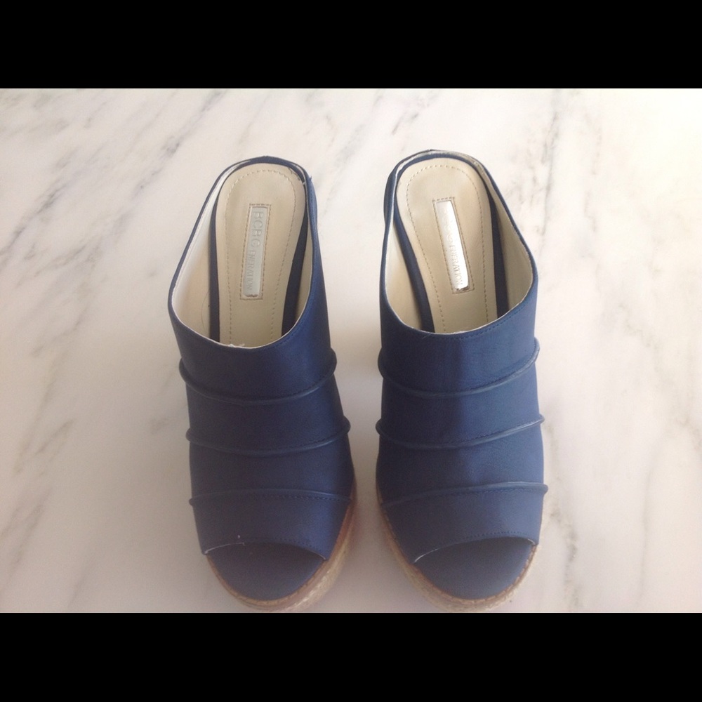 BCBG Cecely platforms