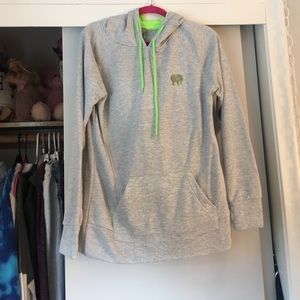 NWOT cute green and gray ivory ella pullover