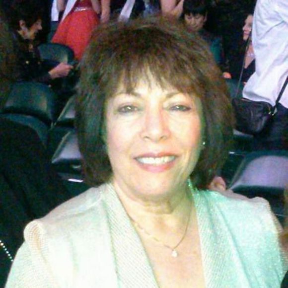 Meet your Posher, Laura - Picture 1 of 1