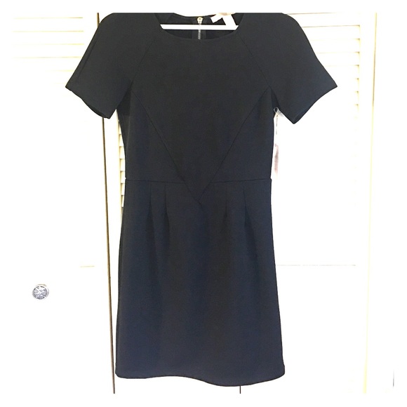 🆕 Black Zipper Back Contemporary Work Dress F21 - Picture 2 of 4