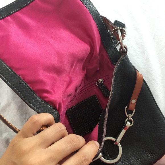 Coach Black & Brown Leather Shoulder Bag - Picture 3 of 5