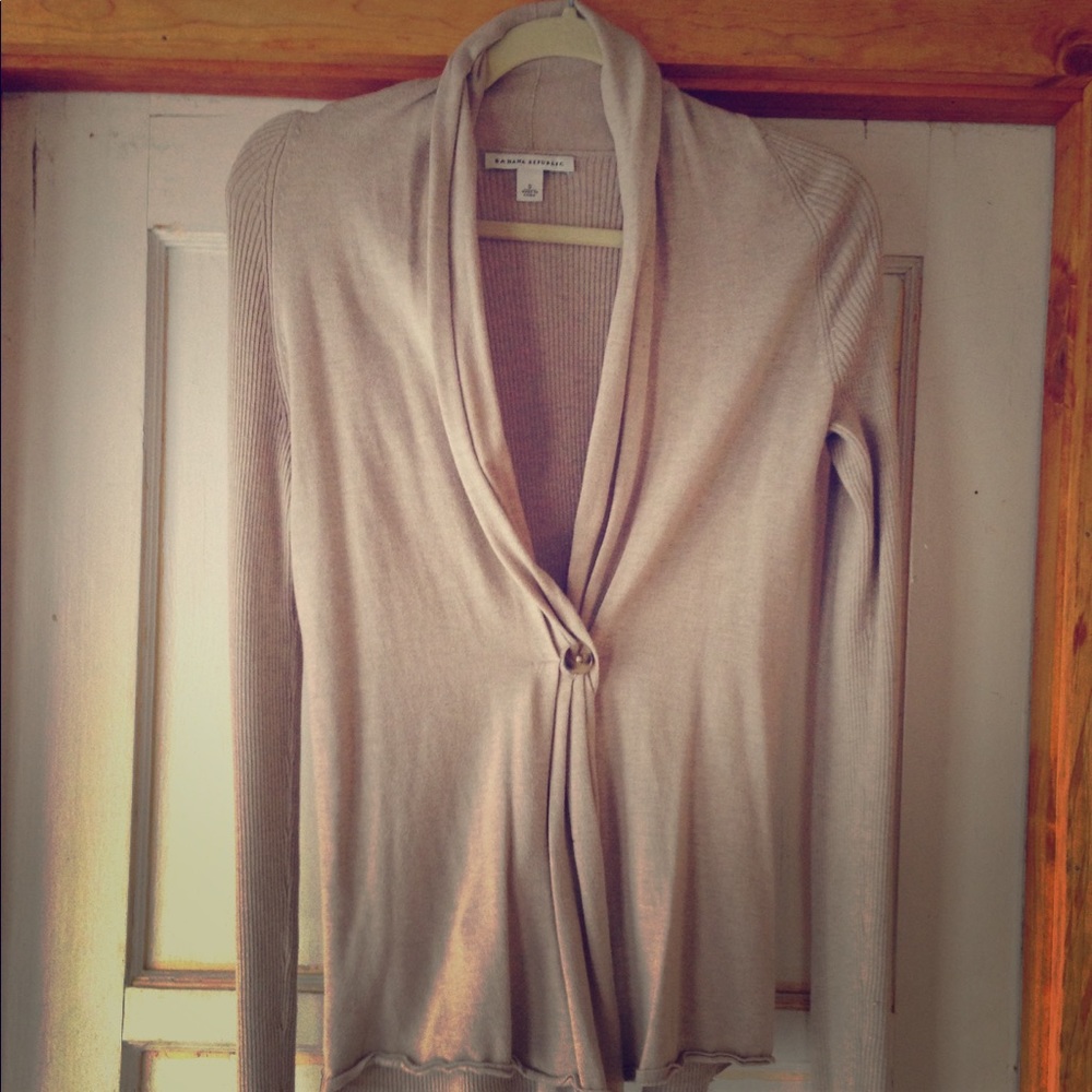 Banana Republic Light Cardigan
