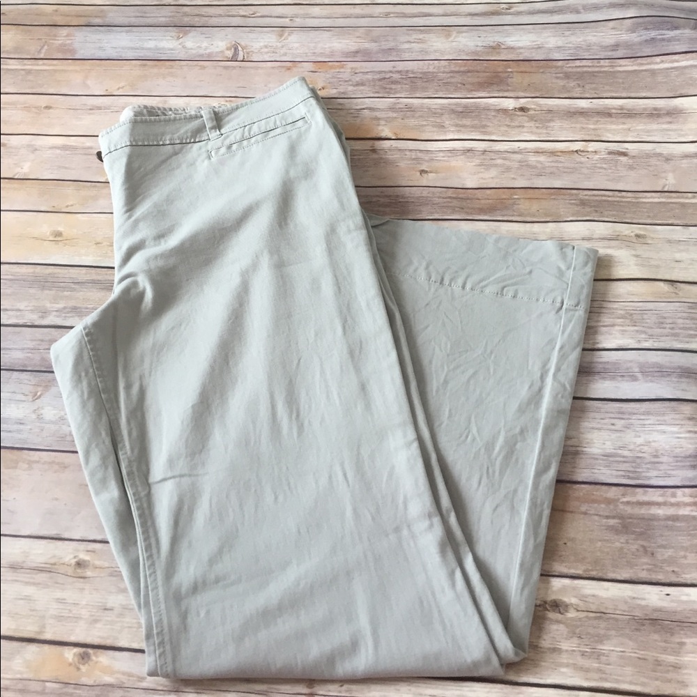 NWOT New York & Company chino