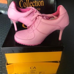 Woman's pink sneaker pumps