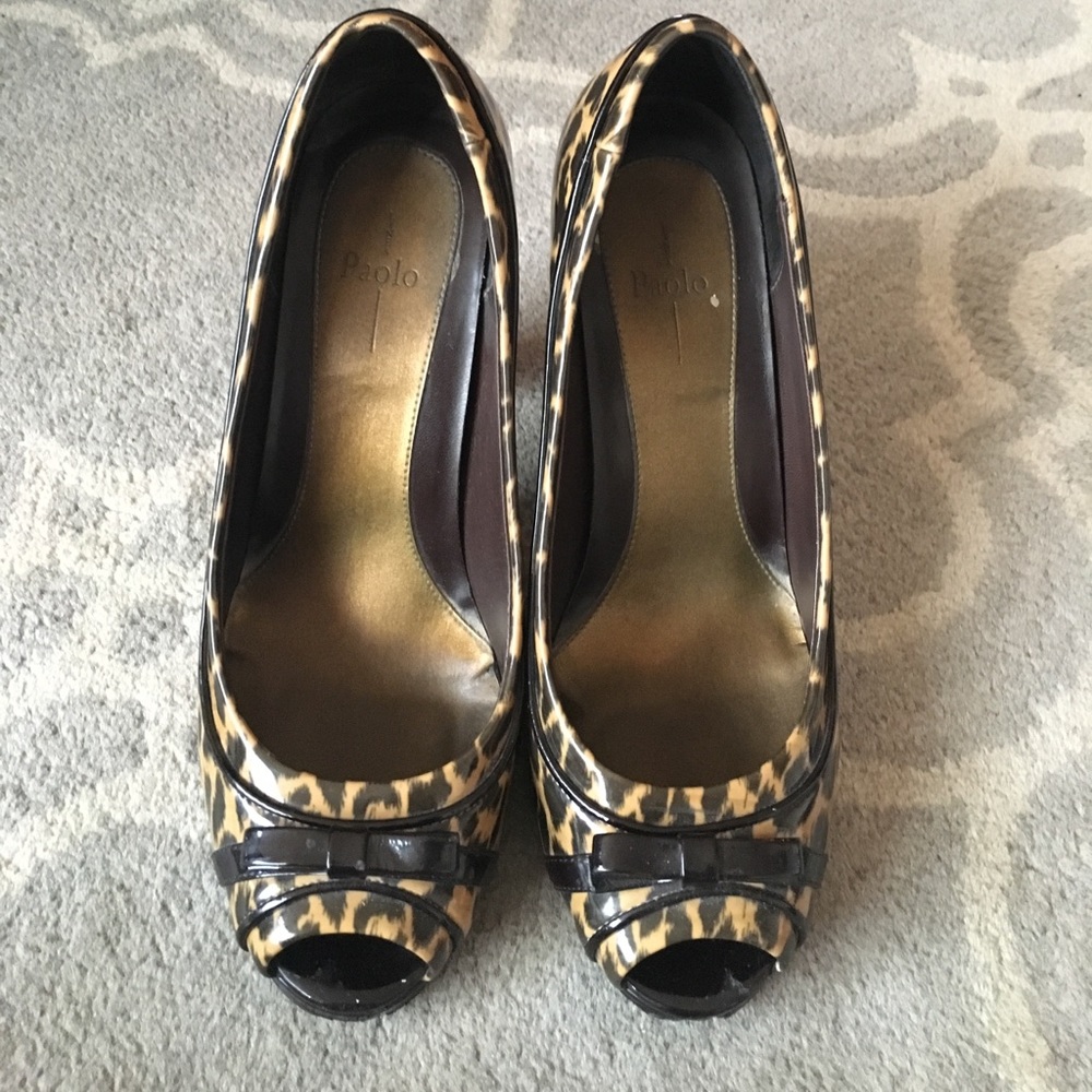 Patent leather leopard print heels