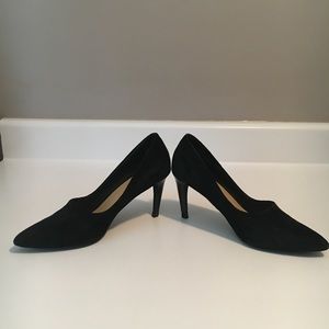 Joe's Jeans black suede snake skin patterned heels